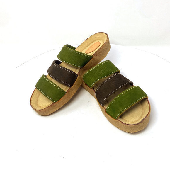 Doris‎ - Picture 2 of 5